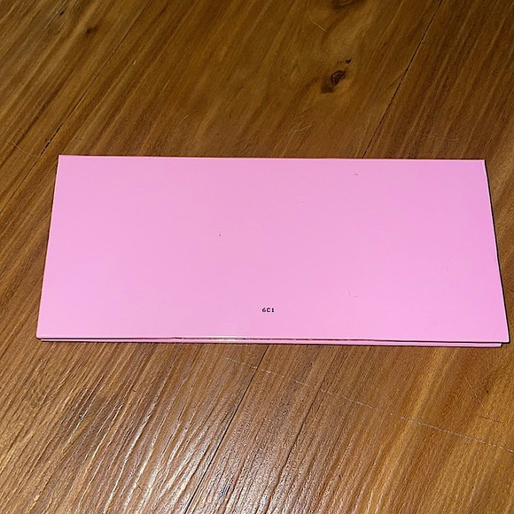 ‼️LAST ONE‼️🆕🩷JEFFREE STAR: BEAUTY KILLER Palette - Picture 8 of 10